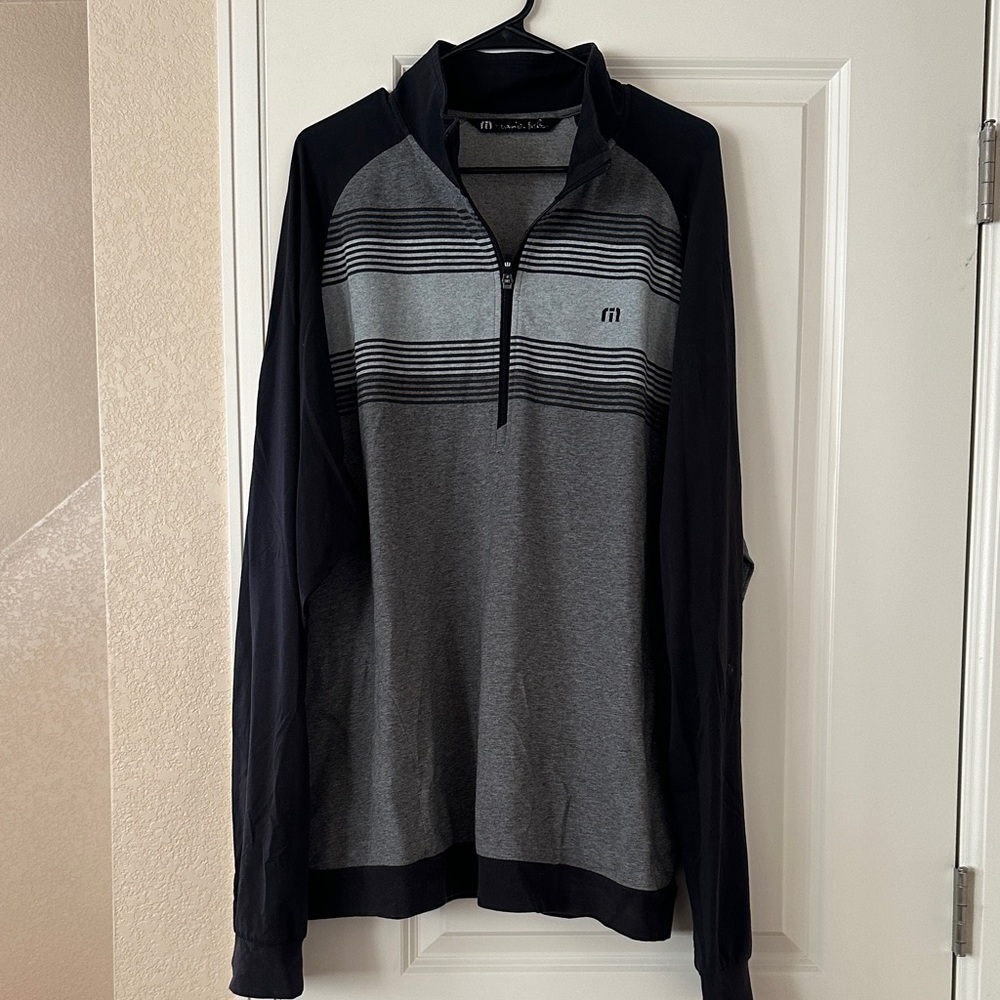 Travis Mathew Gray and Black Men's Sweater